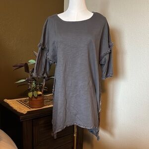 Umgee Gray Fringed Tunic Top